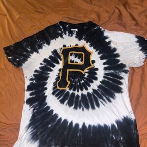 Pittsburgh Pirates Tie-Dye Black and White Short Sleeve Tee